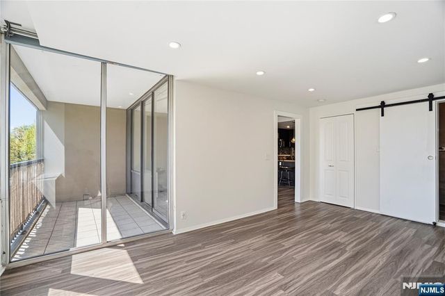 6 Horizon Road 201, Fort Lee, NJ 07024