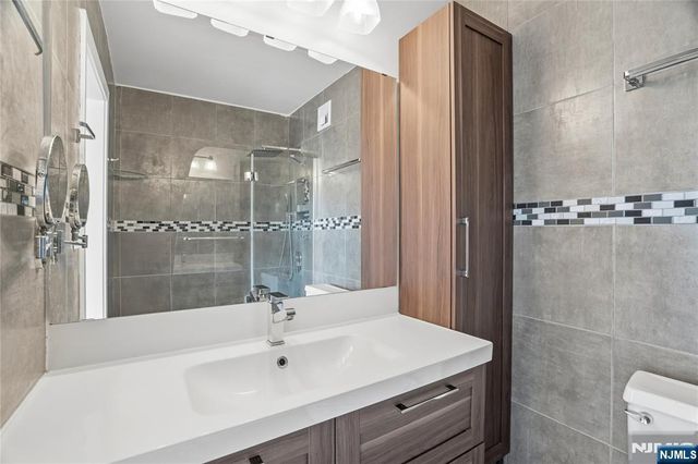 6 Horizon Road 201, Fort Lee, NJ 07024