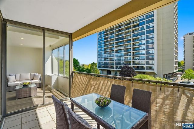 6 Horizon Road 201, Fort Lee, NJ 07024