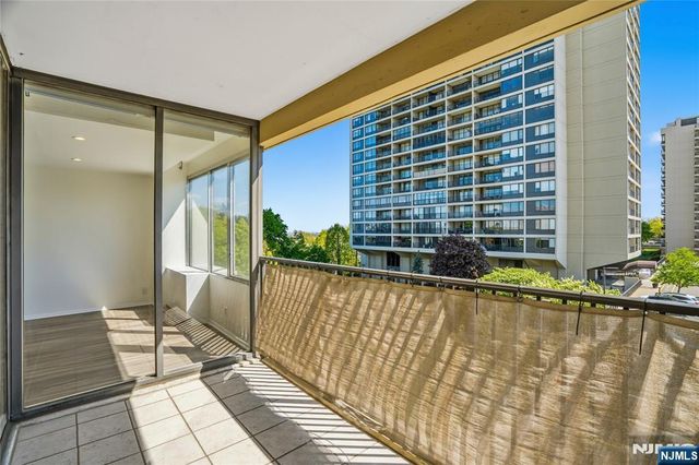 6 Horizon Road 201, Fort Lee, NJ 07024