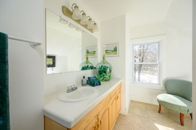 10 Brookside Park, Milton, MA 02186