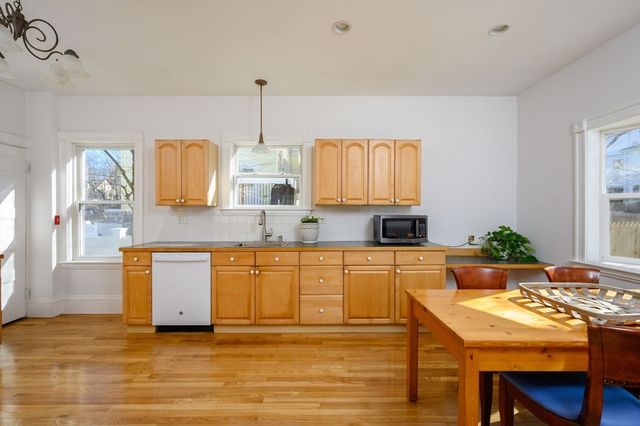 10 Brookside Park, Milton, MA 02186