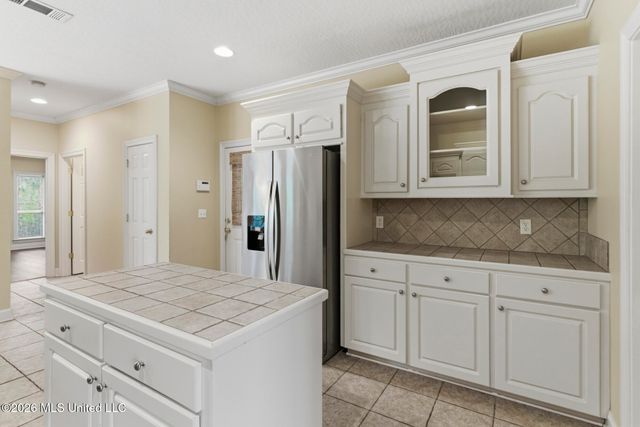 210 Whistlers Way, Hattiesburg, MS 39402