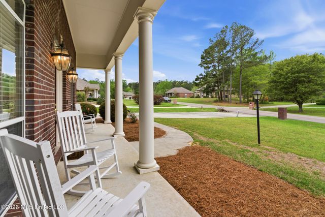 210 Whistlers Way, Hattiesburg, MS 39402