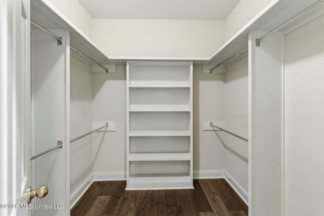 210 Whistlers Way, Hattiesburg, MS 39402