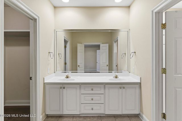 210 Whistlers Way, Hattiesburg, MS 39402