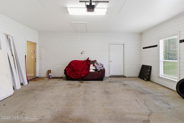 210 Whistlers Way, Hattiesburg, MS 39402