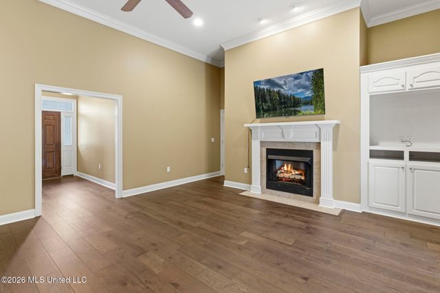 210 Whistlers Way, Hattiesburg, MS 39402