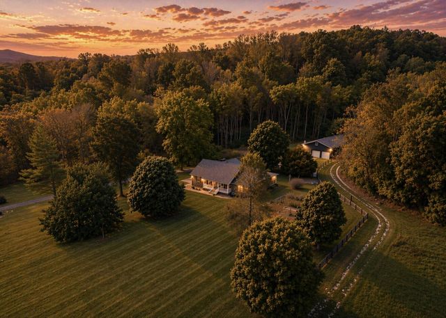 3515 Mitchellsburg Knob Road, Parksville, KY 40464