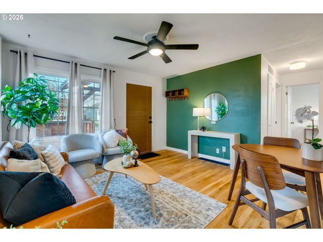 1215 Ne 79TH Ave, Portland, OR 97213