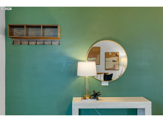 1215 Ne 79TH Ave, Portland, OR 97213