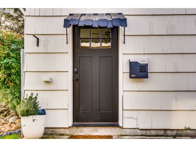 1215 Ne 79TH Ave, Portland, OR 97213