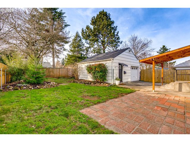 1215 Ne 79TH Ave, Portland, OR 97213