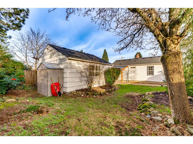 1215 Ne 79TH Ave, Portland, OR 97213