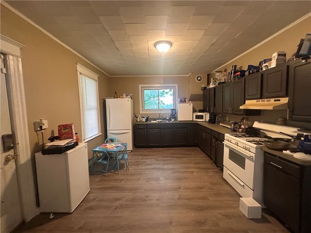 345 4th Street, Rochester, NY 14605