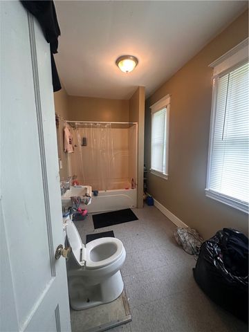 345 4th Street, Rochester, NY 14605