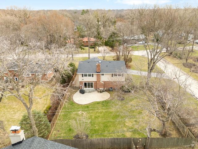 196 E Louis Avenue, Lake Forest, IL 60045