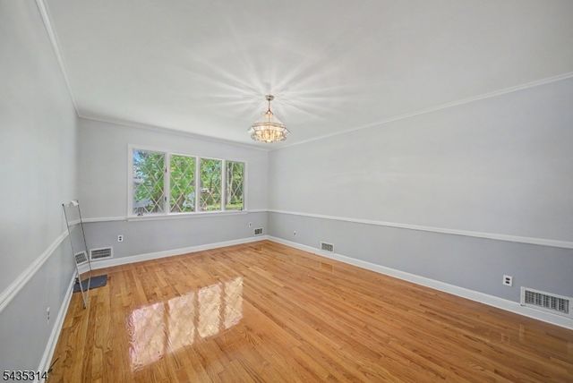6 Hilltop Ave, Clark Twp., NJ 07066