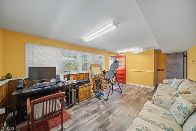 6 Hilltop Ave, Clark Twp., NJ 07066