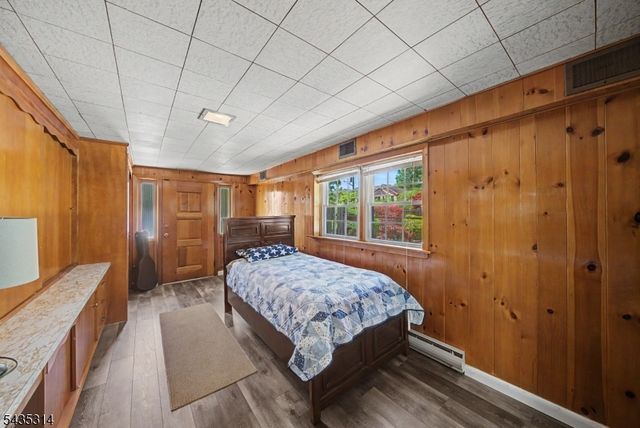 6 Hilltop Ave, Clark Twp., NJ 07066