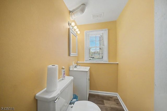 6 Hilltop Ave, Clark Twp., NJ 07066