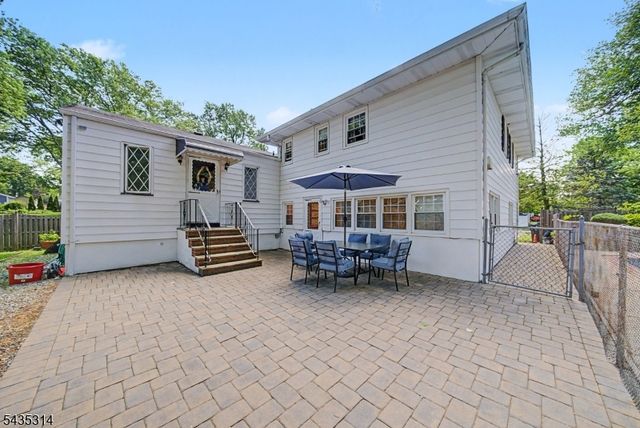 6 Hilltop Ave, Clark Twp., NJ 07066
