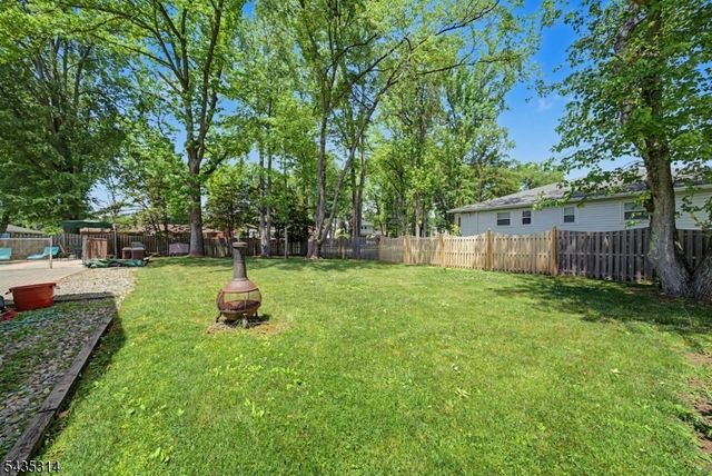 6 Hilltop Ave, Clark Twp., NJ 07066