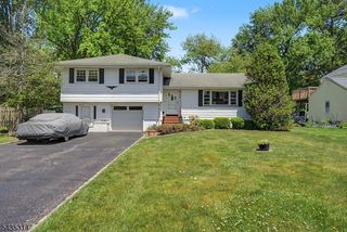6 Hilltop Ave, Clark Twp., NJ 07066