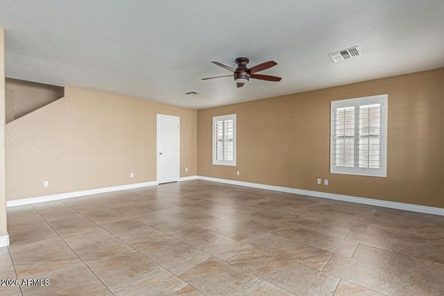 990 E DORIS Street, Avondale, AZ 85323