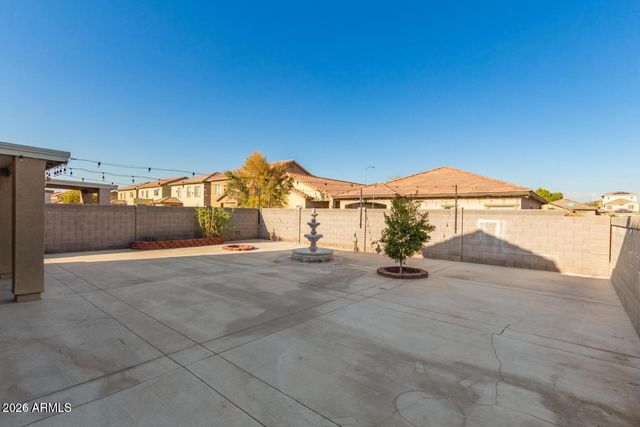 990 E DORIS Street, Avondale, AZ 85323