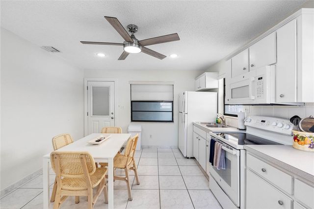 614 GULF BOULEVARD 9, Indian Rocks Beach, FL 33785
