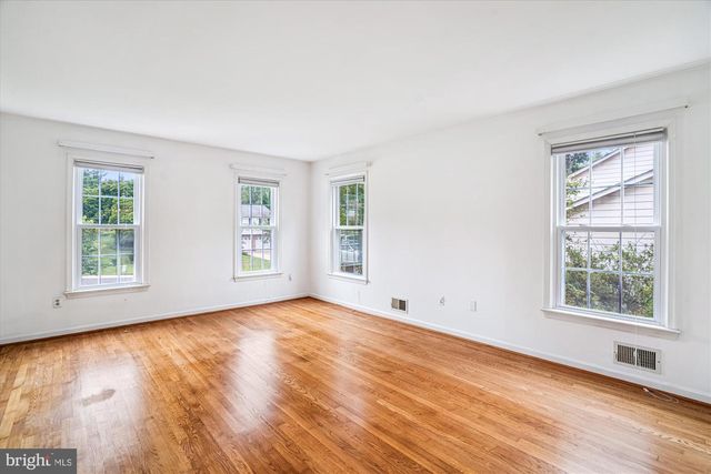 1913 HOPEFIELD RD, Silver Spring, MD 20905