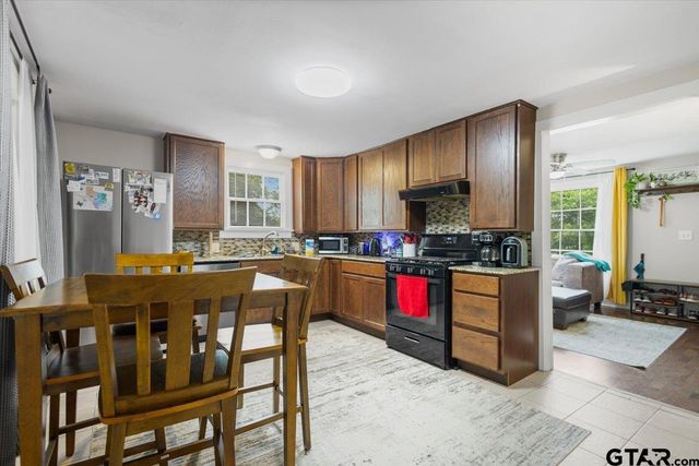 311 S Palmer Ave, Tyler, TX 75702