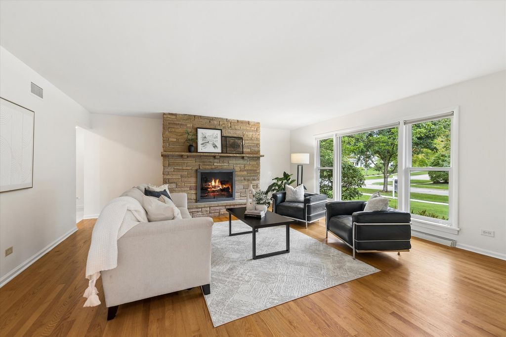 677 Wingate Road, Glen Ellyn, IL 60137 — photo 5