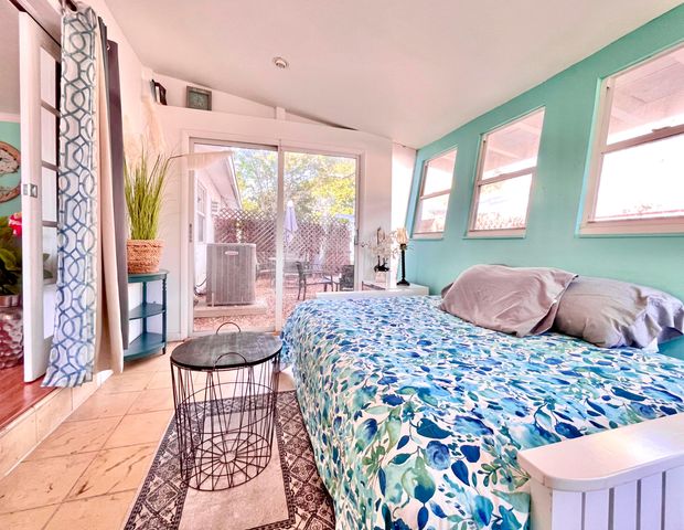 513 SW 17th Street, Fort Lauderdale, FL 33315