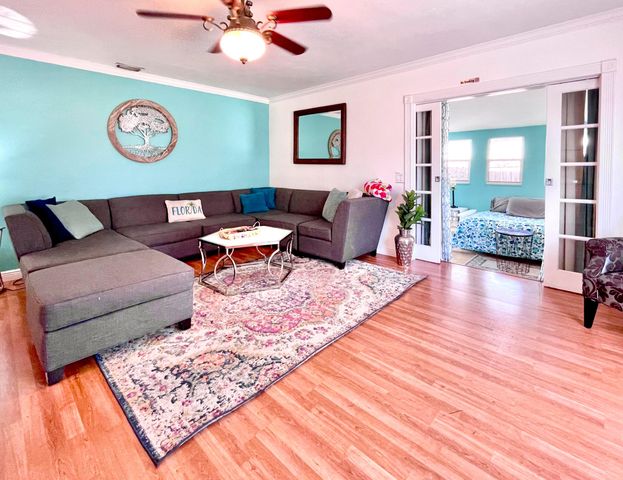 513 SW 17th Street, Fort Lauderdale, FL 33315