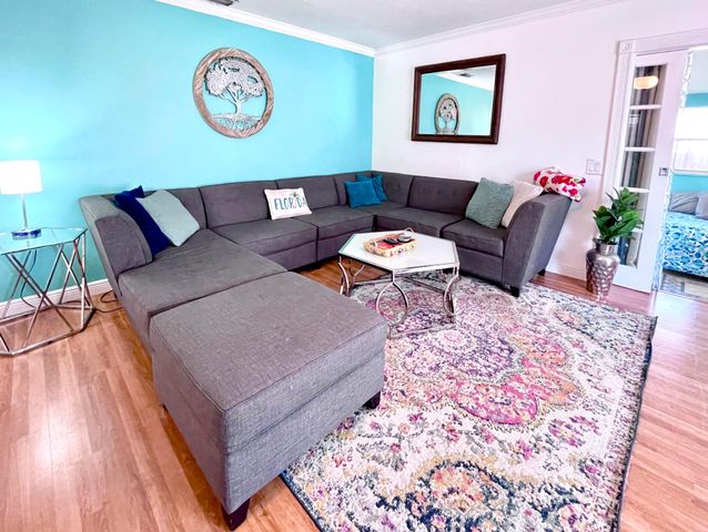 513 SW 17th Street, Fort Lauderdale, FL 33315