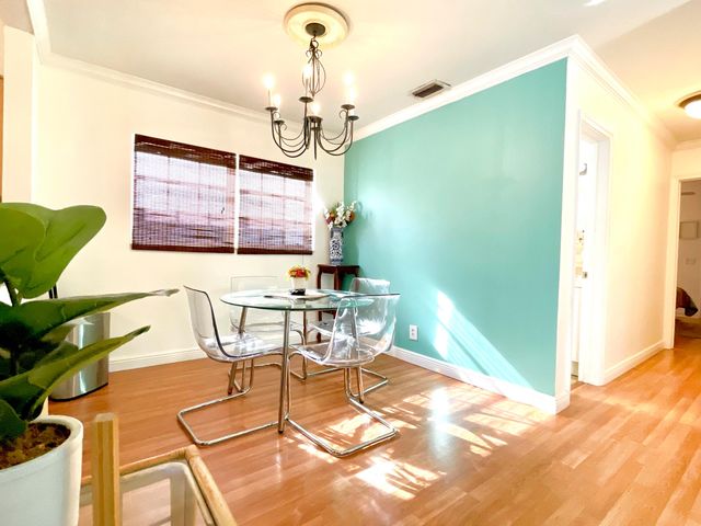513 SW 17th Street, Fort Lauderdale, FL 33315