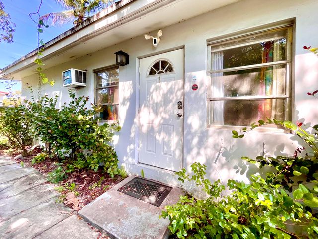 513 SW 17th Street, Fort Lauderdale, FL 33315