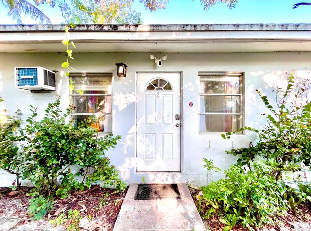 513 SW 17th Street, Fort Lauderdale, FL 33315