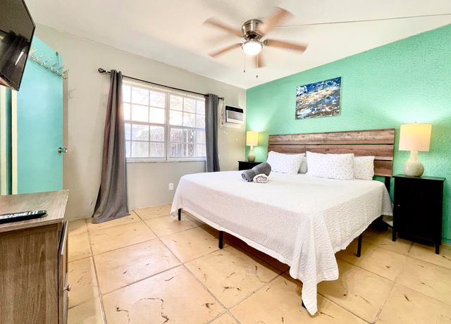 513 SW 17th Street, Fort Lauderdale, FL 33315
