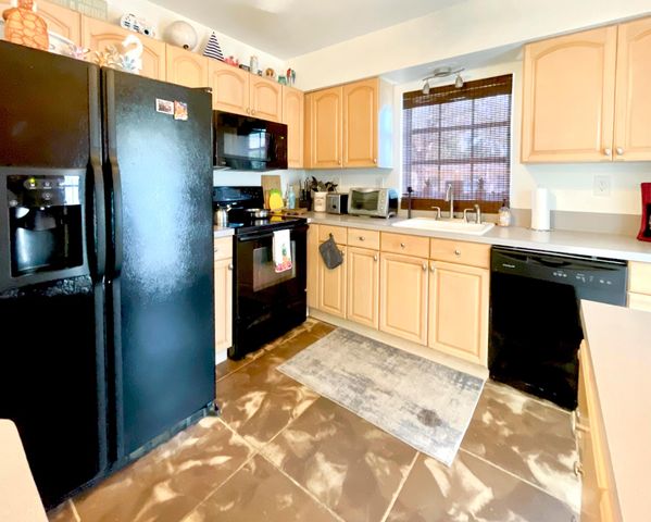 513 SW 17th Street, Fort Lauderdale, FL 33315