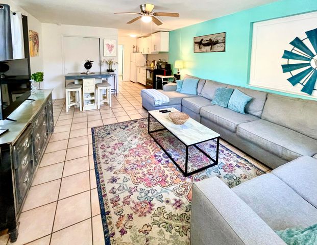 513 SW 17th Street, Fort Lauderdale, FL 33315