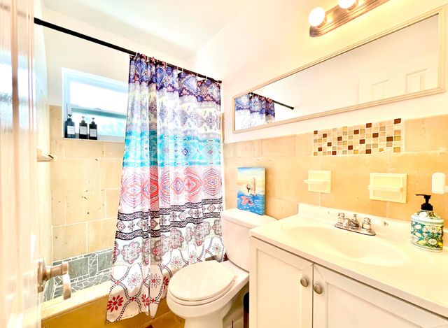 513 SW 17th Street, Fort Lauderdale, FL 33315