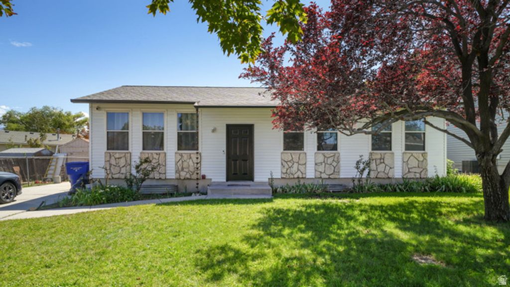 3925 RIVENDELL RD, Taylorsville, UT 84129 — exterior