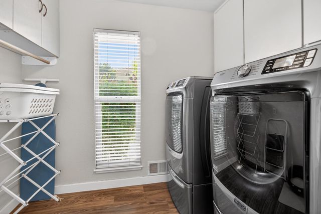 1909 Chelwood Way, Modesto, CA 95355