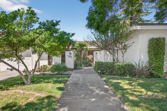 1909 Chelwood Way, Modesto, CA 95355