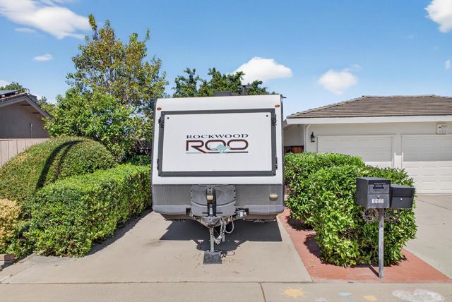 1909 Chelwood Way, Modesto, CA 95355