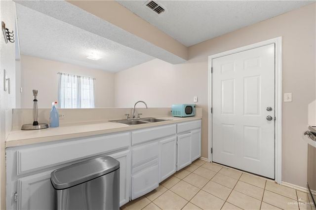 1022 Imelda Street, Edinburg, TX 78541