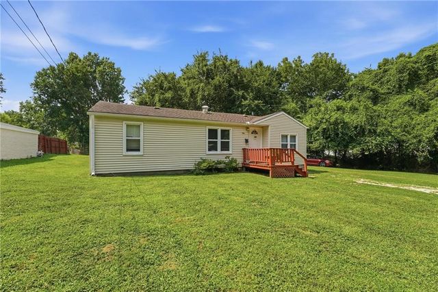 701 Hickory Street, Richmond, MO 64085